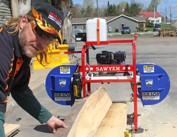 Hud-son sawyer portable saw mill loading